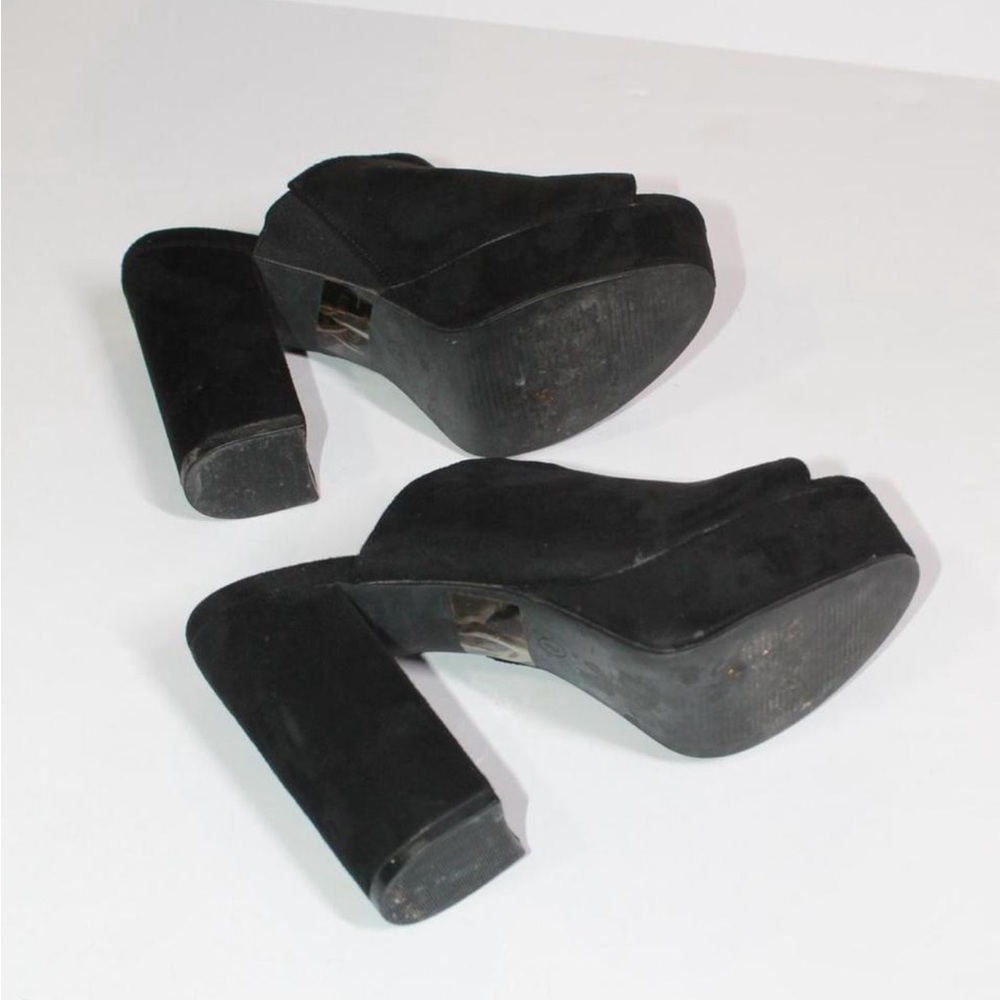 Lulu's Black Suede Platform Mule Sandals - Picture 3 of 5